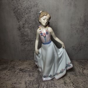 Vintage Mallorca Porcelain Figurine - Young Girl with Flowers - 8 1/2 " tall